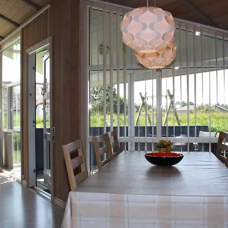 Four-bedroom Holiday In 10 Blavand