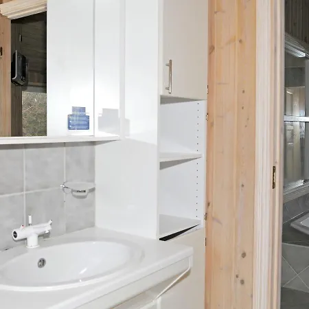 Holiday home Four-bedroom Holiday In 10 *